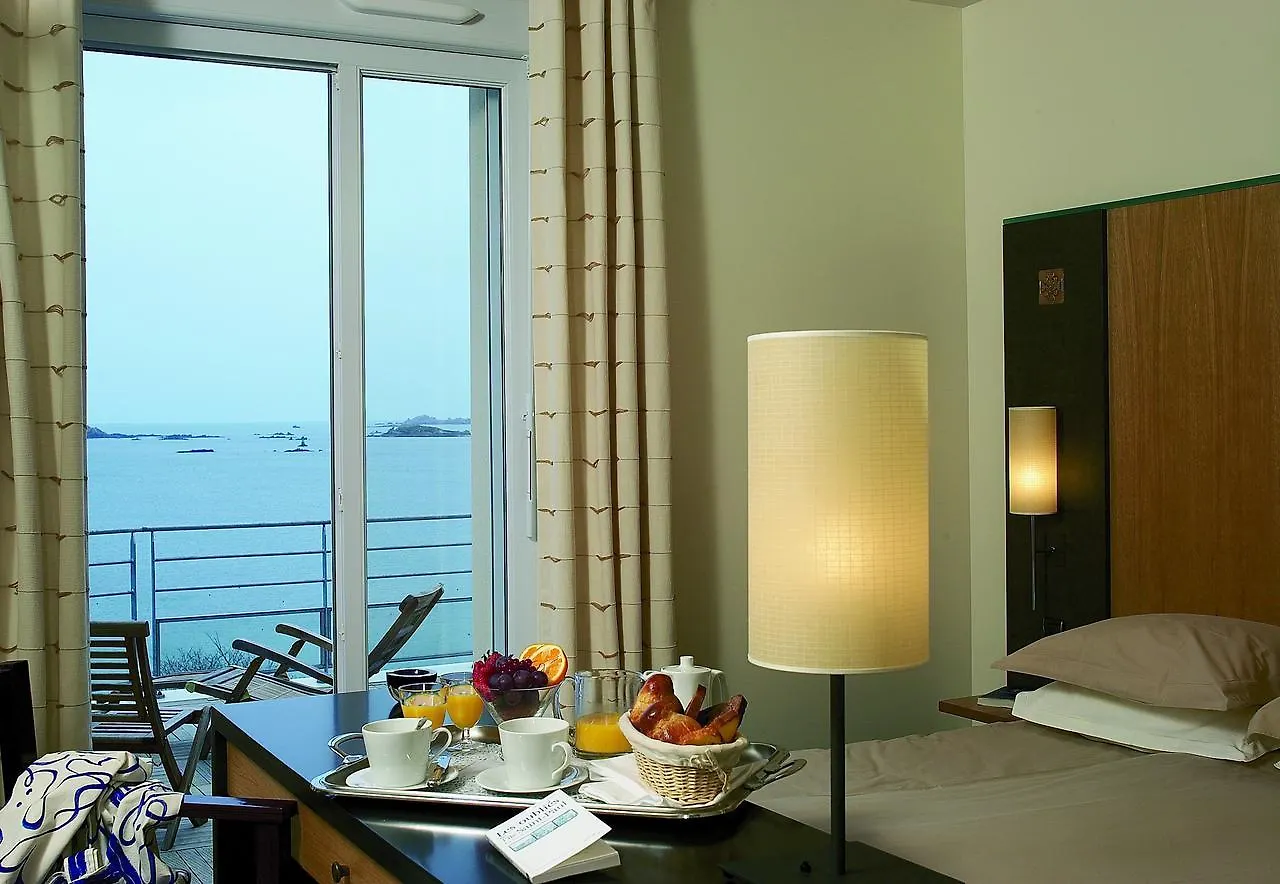 מלון L'Hotel De Carantec