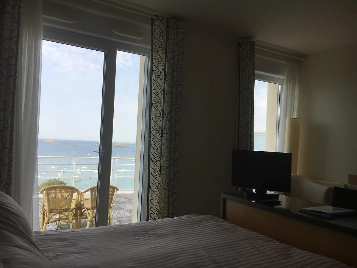 מלון L'Hotel De Carantec
